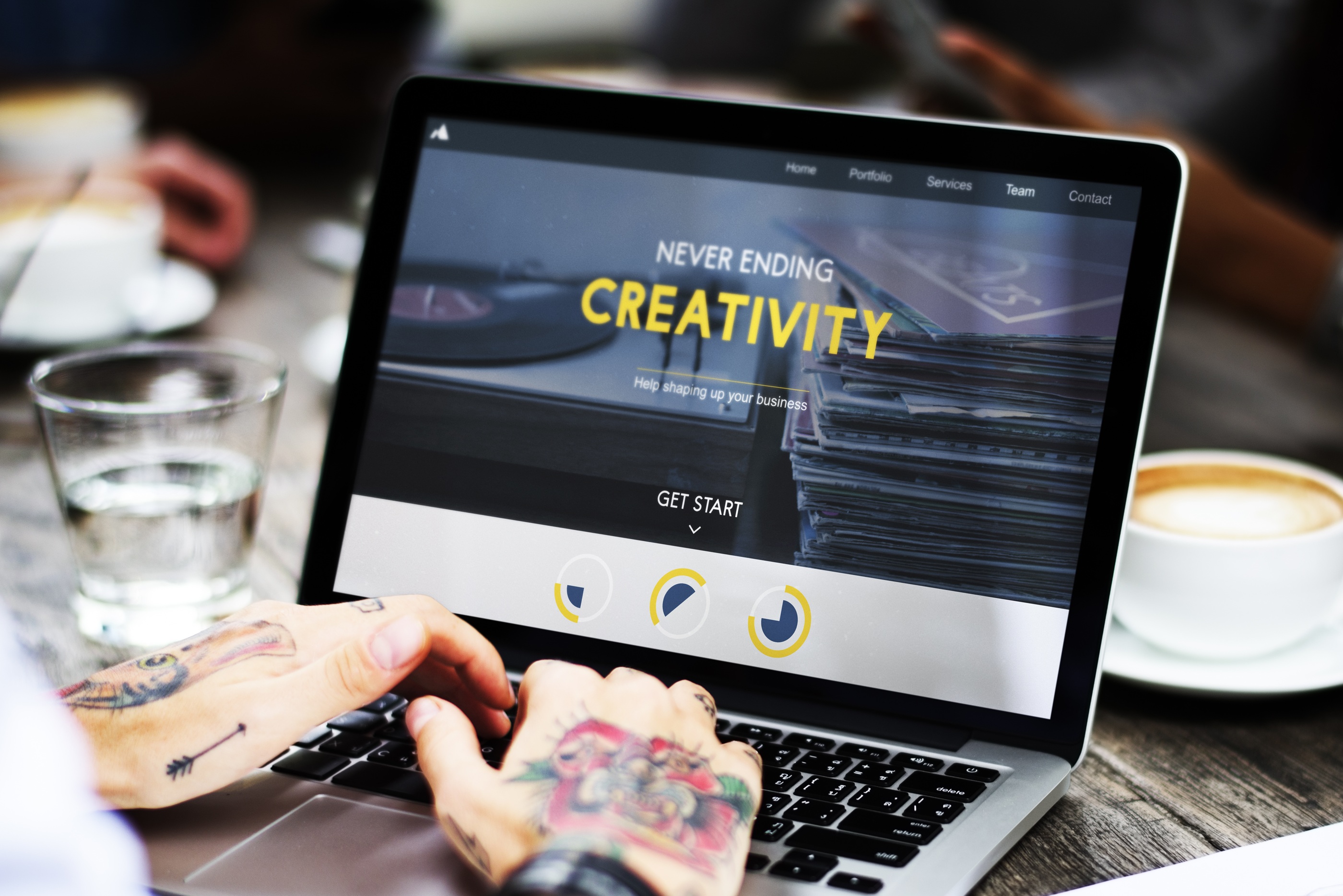 NEDEN HER İŞLETMENİN SOSYAL MEDYA DIŞINDA BİR WEB SİTESİ OLMALI?